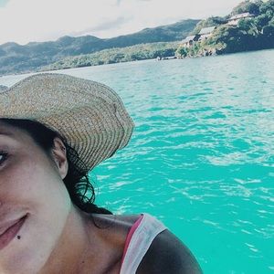 Meet your Posher, Munazzah